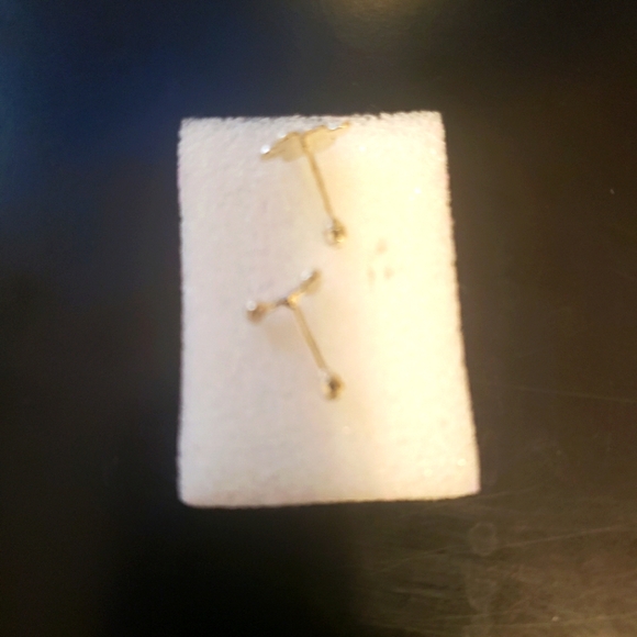 Earrings - Picture 3 of 4